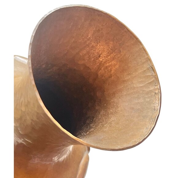 Hand Hammered Copper Vase  10" Tall Seamless Collectible Arts & Crafts Era - Picture 4 of 10